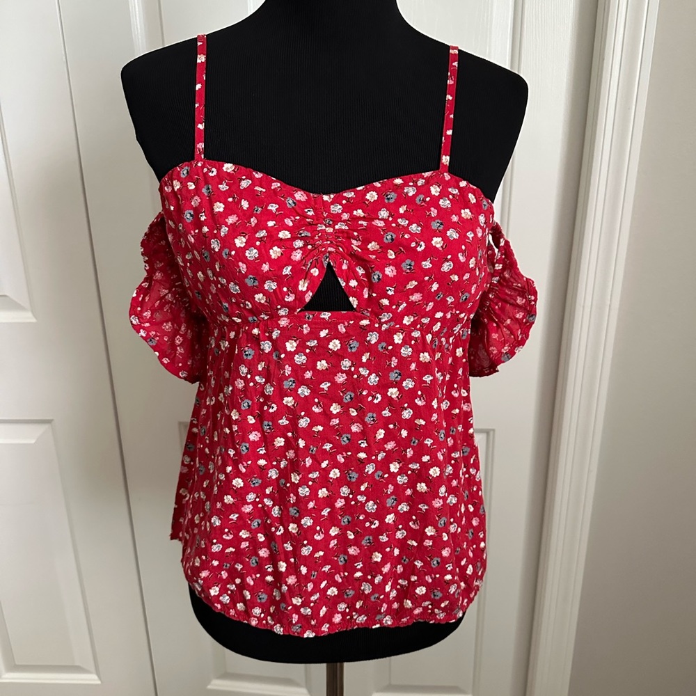 American Eagle drop shoulder top